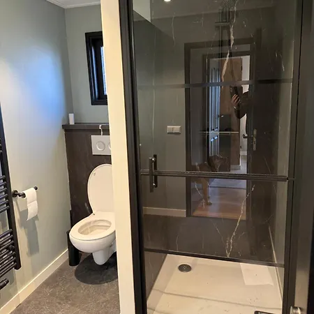 Chalet Voorts Broekhuisje 5 *